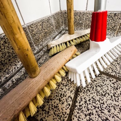 A photographic documentation of my work as a cleaner in a factory in Paderborn Germany. #gebäudereinigung #paderborn #photography #cleaning