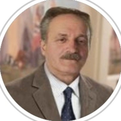 طراح و سازنده ماشین آلات صنایع غذایی ، کشاورزی و صنعتی و مبتکر کیک علوفه غنی شده در جهان و اولین سازنده دستگاه تولیدعلوفه در ایران