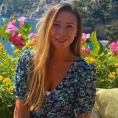 justinedelpr's profile picture. Marketing Digital