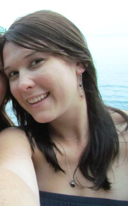 Integrated marketer, social media nut, music fanatic, travel obsessed.