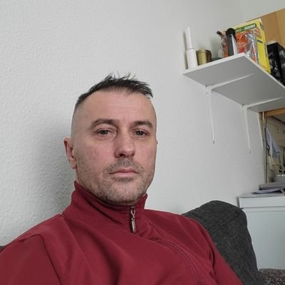 Pigec1974's profile picture. 