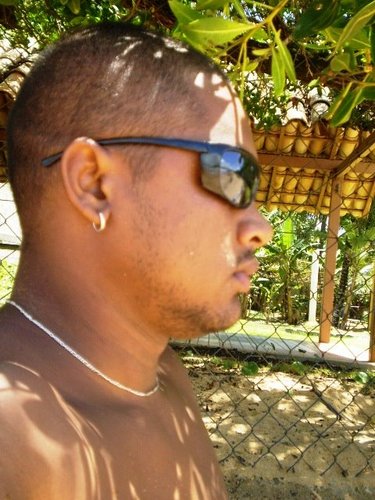 MartinsSambista's profile picture. Glaudston, muito conhecido como mamadeira, Tranquilo, filho, Siga-me pois eu só sigo os bons!