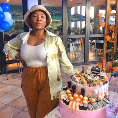 let them criticize who they think you are👌🏽 and make peace ✌️ |2x👩🏽🎓 👩🏽🎓✨traveller 🏝✨food 🥘and wine 🍷 lover. Instagram page Ndivhuwo6757