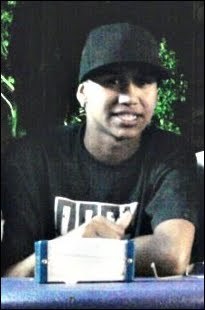 Guerreiro não foge da luta, não pode correr Ninguém vai poder atrasar quem nasceu pra vencer  ♪