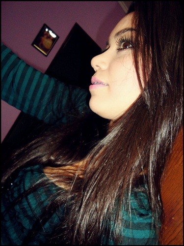 Ariana,19 anos,Santista,fã de @Anahi,Internet,Sertanejo Universitário,Tinkerbell,Meu Celular,Sorvete.Estressada, Sensível e Sinceridade pra mim é tudo!