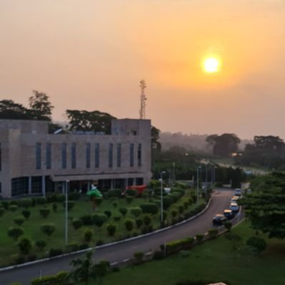 Dr Julio Rotondo. Anestesiologo. Algologo. Jefe del departamento de anestesiologia del Centro Médico La Paz. Malabo. Guinea Ecuatorial