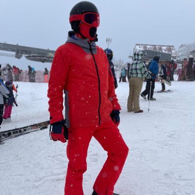 DevCosmin's profile picture. #CryptoGames #SolanaNFTs