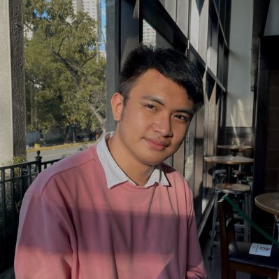 dyerikosels's profile picture. Young and in love 💙