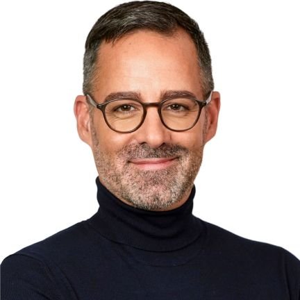 sebvoyer's profile picture. Pro des comm. Never bored.