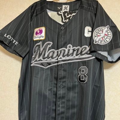 関東出身関西在住の千葉ロッテファンです #chibalotte (2005の優勝～) 佐々木千隼世代のキャプテン推し マリンの通算勝率7割(41勝19敗)フォローはお気軽に！