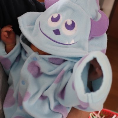 azuemon_to's profile picture. 本格的にTwitter開始。投資垢。日本株、fx、仮想通貨を経て米国株の投資信託にたどり着く。レバナスメインに投資。投資について学びたい。FIREではなくFIを目指したい。