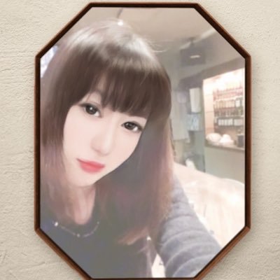 mochiko_'s profile picture. 