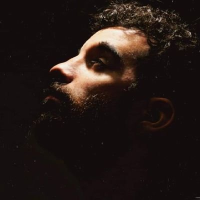 elemarivero's profile picture. 💻 iOS Software Engineer  🎸Músico