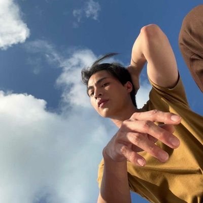 Naturally become your type since 𝟏𝟗𝟗𝟕, Roleplayer of Kanawut Traipipattanapong. One and only 𝐓𝐲𝐩𝐞 on #𝐓𝐡𝐚𝐫𝐧𝐓𝐲𝐩𝐞. I'm the sea and nobody owns me