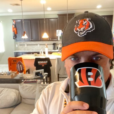 Dwald16's profile picture. 