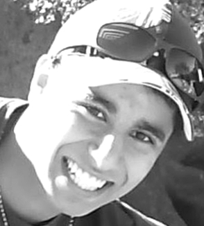 Bons momentos não tem replay, viva cada momento de sua vida como se fosse o último (: