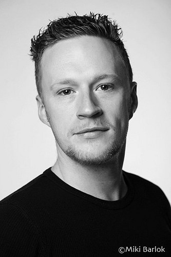 Actor/ dancer - Dublin based. lover of all things creative.