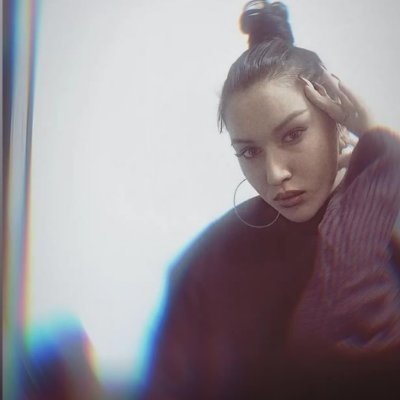 Ildiko1Farago's profile picture. Nos, itt vagyok. Mi a másik két kívánságod?