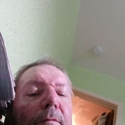 JohnBla96046836's profile picture. 5.q0 brown hair and eyes