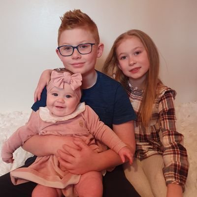 JulieButterwor8's profile picture. 