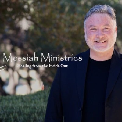 Motivational Speaker, Founder of Messiah Ministries
Author of 'Free to Be Like Jesus' and 'Morning by Morning'

Tommy & Rocio Hays
https://t.co/g567tdA6SR