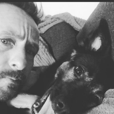 waynus01's profile picture. South Londoner and a Irish Whiskey Drinker. Artist (artconsults on insta) , Electrical, Hiker, Boxer and Camper, Music Music Music, Bee lover  🐝