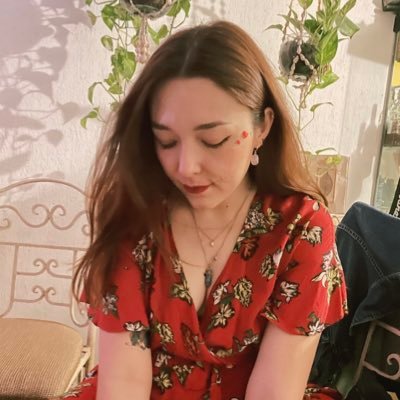 lover of space and time ☾