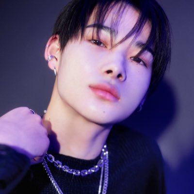 // new stan acct// Collector&Seller✨ //EN- TXT BTS NCT etc.  ————-📍Makati, PH : 🤍