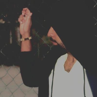لم اجد وصف للحياة ولكنها تجارب فإن لم تتعلم من الصفعه الاولى ف انت تستحق الثانيه