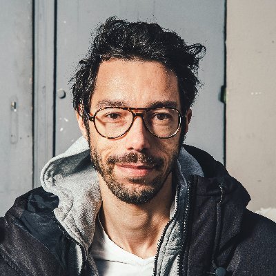 @StreetPress Founder 👊 Producer at StreetProd
Journalist & hummus maker 😋
📘 Author : https://t.co/1UzRC3h7Qg
✍️ Good old mail : jo@streetpress.com