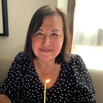 ameliapalval's profile picture. Educadora