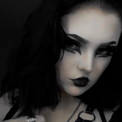 breezee389's profile picture. my brain is just a bowl of spaghetti noodles (she/they)