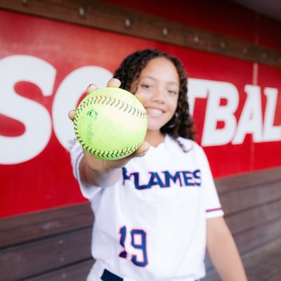 LIBERTY UNIVERSITY SOFTBALL ❤️🤍💙🔥 @LibertySB || Christian-Student-Athlete 🙏🏽