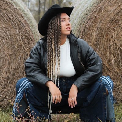 she/her | storyteller | media relations & communications specialist & IMLS intern at Lawrence Public Library, photographer, & proud cat mom | TX born, KS raised