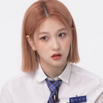 thinkersyeon's profile picture. dedicated to #서연 of #fromis_9