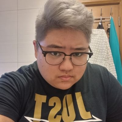 NocomPeachy's profile picture. I eat a lot.