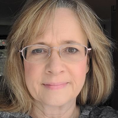 Lpeterson661's profile picture. My roots were in the Willamette Valley🌾 now, I'm planted in Portland🏡