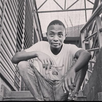 ronnie_twahirwa's profile picture. 🅸𝖎𝖓𝖙𝖊𝖗𝖎𝖔𝖗 🄰𝖓𝖉 🄴𝖝𝖙𝖊𝖗𝖎𝖔𝖗 🄳𝖊𝖘𝖎𝖌𝖓𝖊𝖗

DM: 4all you need to know about paint,wall pasting,glass walls/stucco-etc