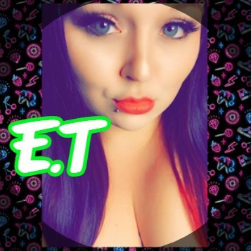 Hello, I’m ET or Tea! Welcome to the dark side of twitch & twitter. I'm a streamer, gamer, photographer, painter, and an animal rescuer. Wanna be friends?