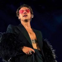 j a s (@flickerllouis) 's Twitter Profile