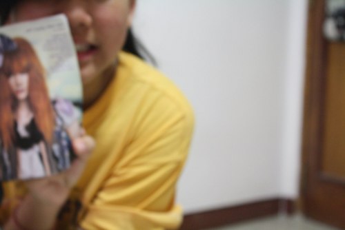 i'm just an ordinary girl with trying to get as many as friend all around the world