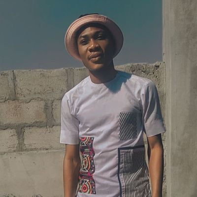 Ola_shle21's profile picture. On God