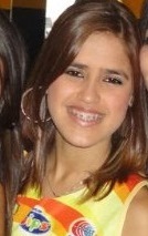 - se presenteei um minuto. sorria, perdoe, se perdoe. lembre que tudo o que foi vivido se converte no que você é hoje. nunca é tarde para recomeçar.