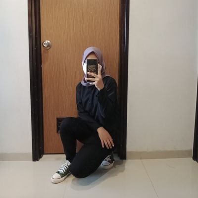 rsmaprn's profile picture. isinya ga penting, gausah dibuka