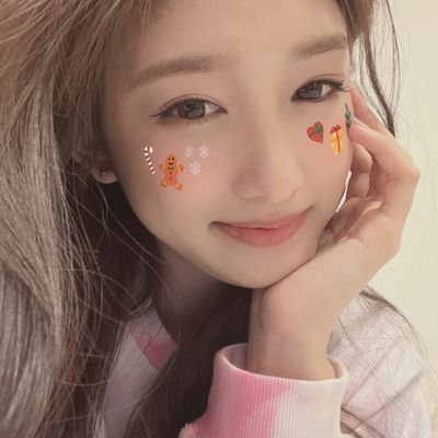 iveliest's profile picture. 널 담은 눈동자는 odd 🫣