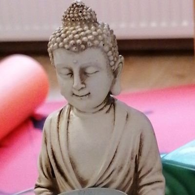 Queenofpain1985's profile picture. Already retired. Too much rock'n'roll! 🤘
#Metallica 🏳️‍🌈 Buchhändlerin in Rente, die sich als Künstlerin versucht #mentalillnesart 🏳️‍🌈