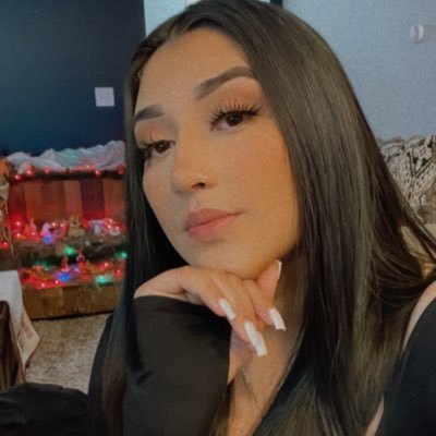 ssvb_'s profile picture. Mommy of two 🐥💓 | 24