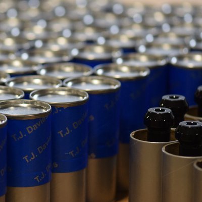 TJ Davies is the leading manufacturer of Steel Retention Knobs recognized worldwide with over 50 years of experience in machining high-quality pull studs.