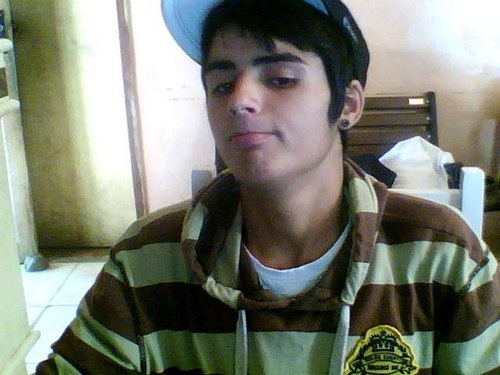 Não entende o que eu sou, não entende o que eu faço, não entende a dor e as lágrimas do palhaço.