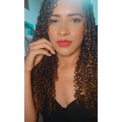 LianePinheiro_'s profile picture. @Cruzeiro 💙
// @RealMadrid💜